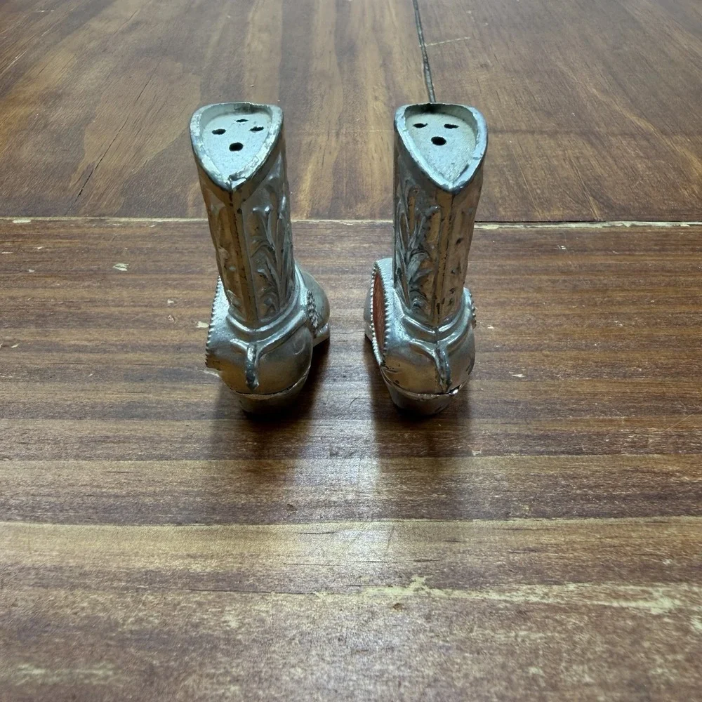 Vintage Las Vegas Souvenir Salt & Pepper Shakers Silver Cowboy Boots Japan
